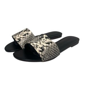 Banana Republic Shoes Womens Size 6.5 Black White Snakeskin Print Sandals Flat